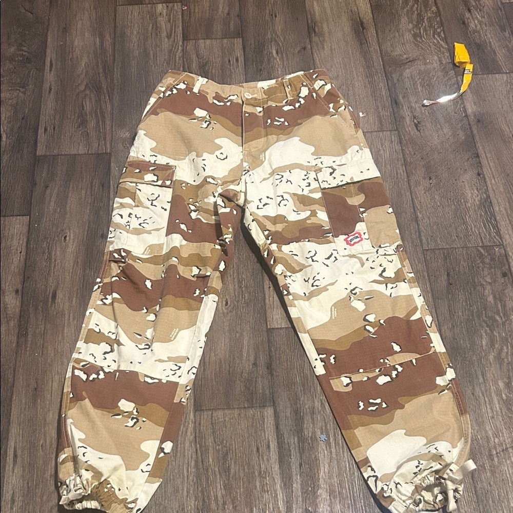 Icecream Men's Relaxed Cargo Pants - Brown White and Cream Camo